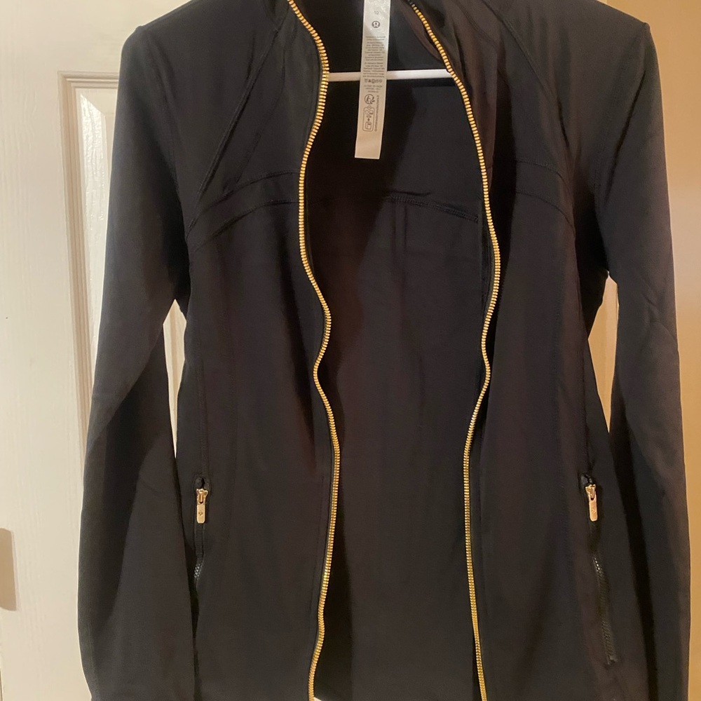lululemon athletica Black Utility Jacket with Gold Zipper. NWT. - Picture 2 of 3